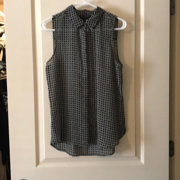 Top - Picture 1 of 2